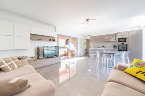 Brand new 2 bedrooms heart of Cannes